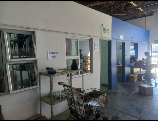 INDUSTRIAL PROPERTY TO RENT IN NORTH END